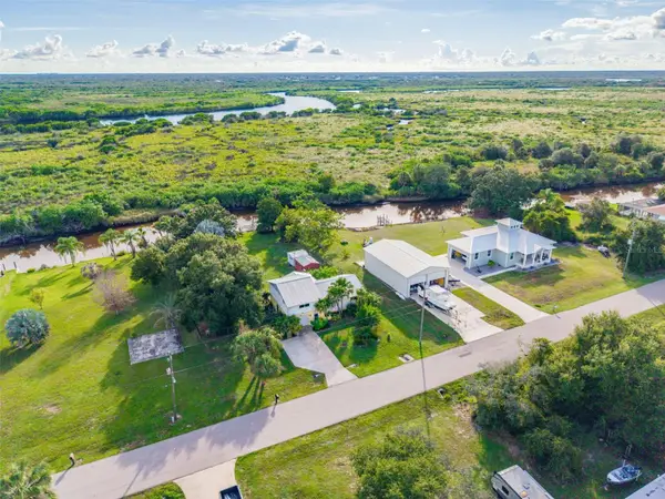 195 Summerset Drive, PUNTA GORDA, FL 33982