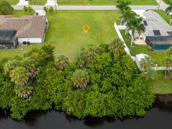 92 Eppinger Drive, PORT CHARLOTTE, FL 33953