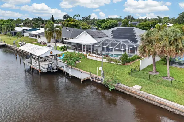 18345 Hottelet Circle, PORT CHARLOTTE, FL 33948