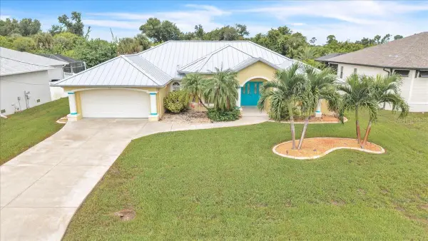 12 Tournament Road, ROTONDA WEST, FL 33947