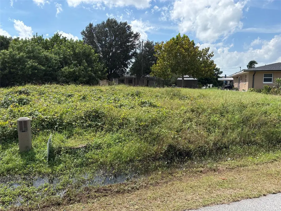 567 Lakehurst Avenue Nw, Port Charlotte, FL 33952 - #2