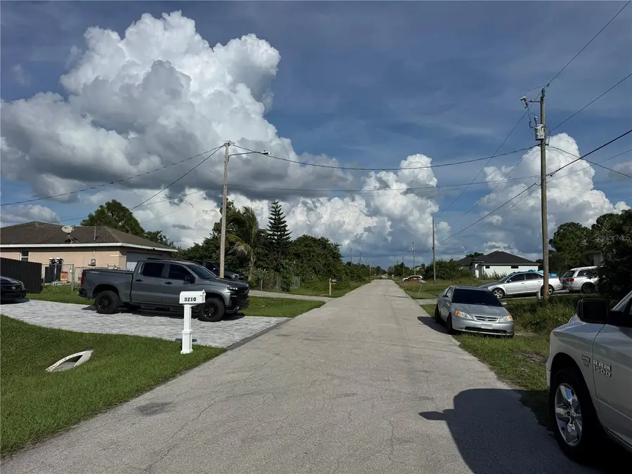 3215 10th Street Sw, Lehigh Acres, FL 33976 - #3