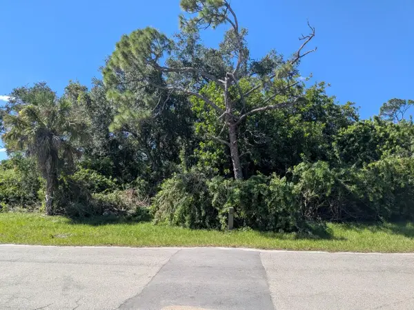 18458 Hottelet Circle, PORT CHARLOTTE, FL 33948