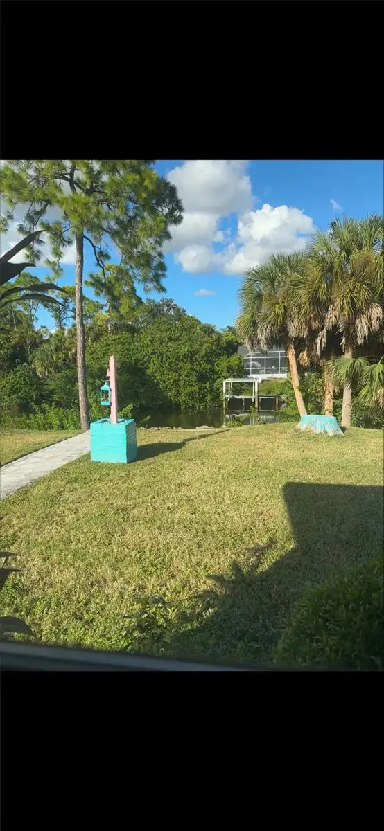 2626 Auburn Boulevard, PORT CHARLOTTE, FL 33948