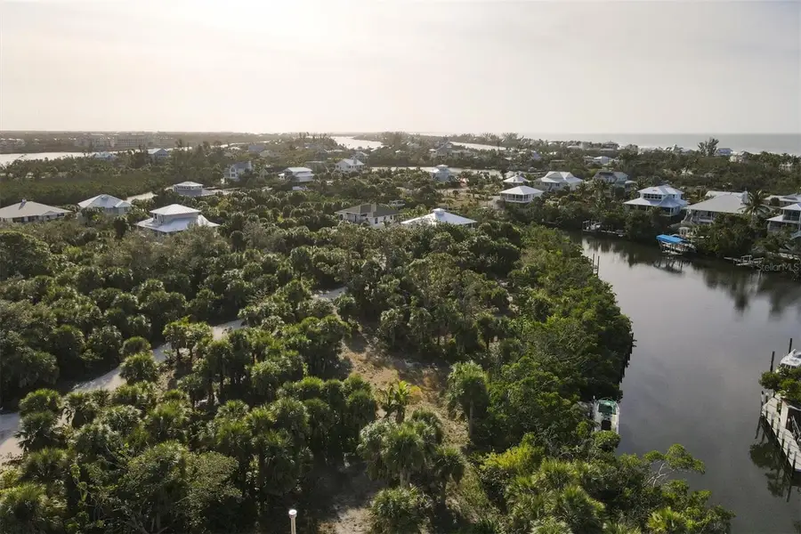 21 Bayshore Circle, Placida, FL 33946 - #2