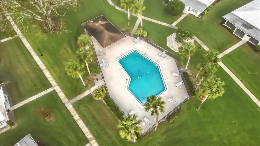 3220 Southfield Lane #810, Sarasota, FL 34239 - Image #2