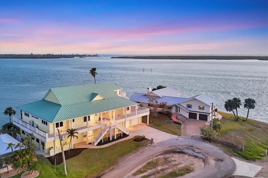 1905 Mississippi Avenue, Grove City, FL 34224 - Image #2