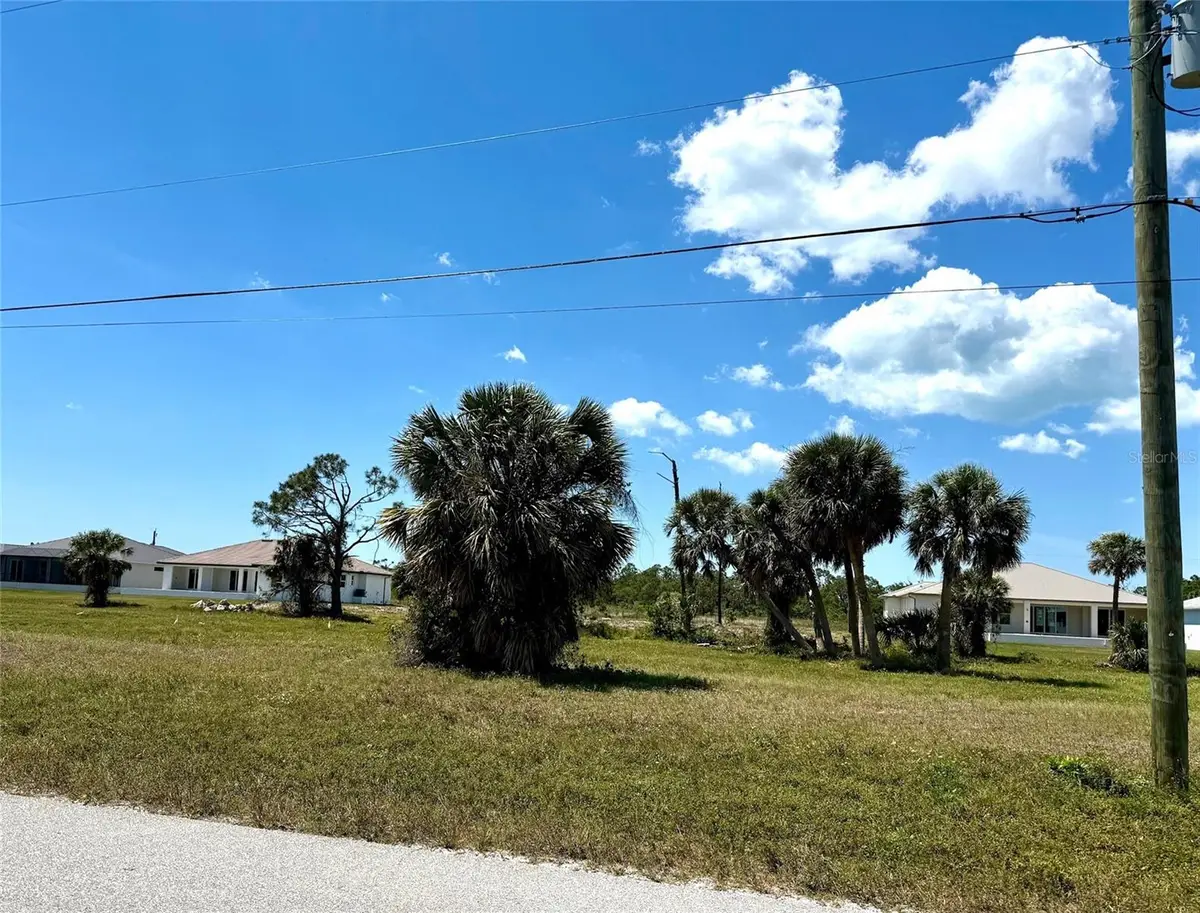 241 W Pine Valley Lane, Rotonda West, FL 33947 - #1