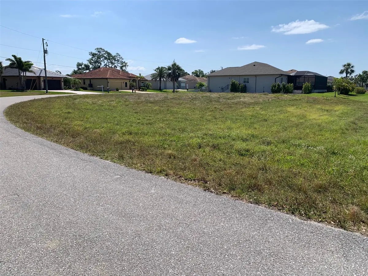 28 Tee View Road, Rotonda West, FL 33947 - Image #1