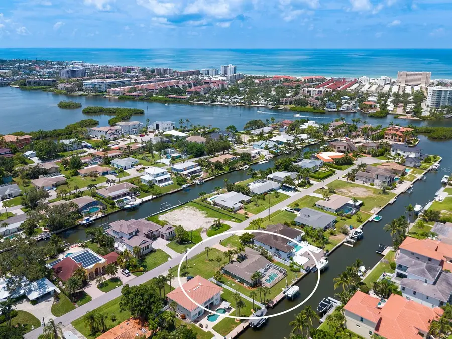 1613 Shelburne Lane, Sarasota, FL 34231 - Image #3