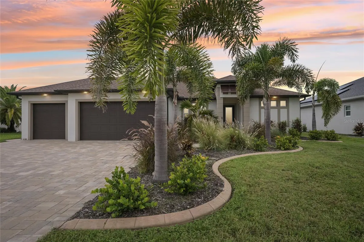 239 Rotonda Boulevard N, Rotonda West, FL 33947 - Image #1