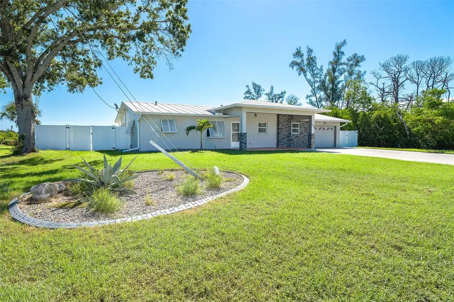 150 Crestview Drive, Englewood, FL 34223 - Image #2