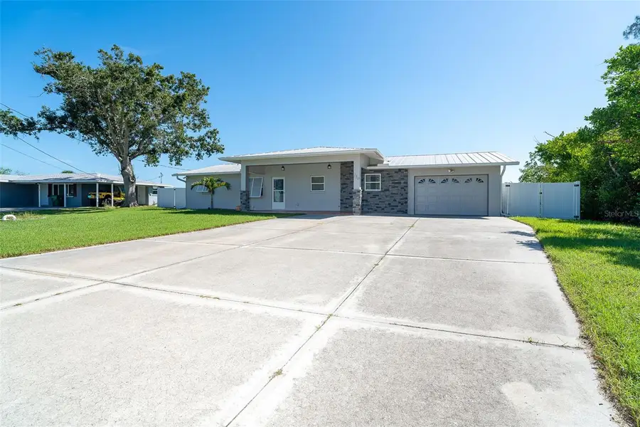 150 Crestview Drive, Englewood, FL 34223 - Image #3