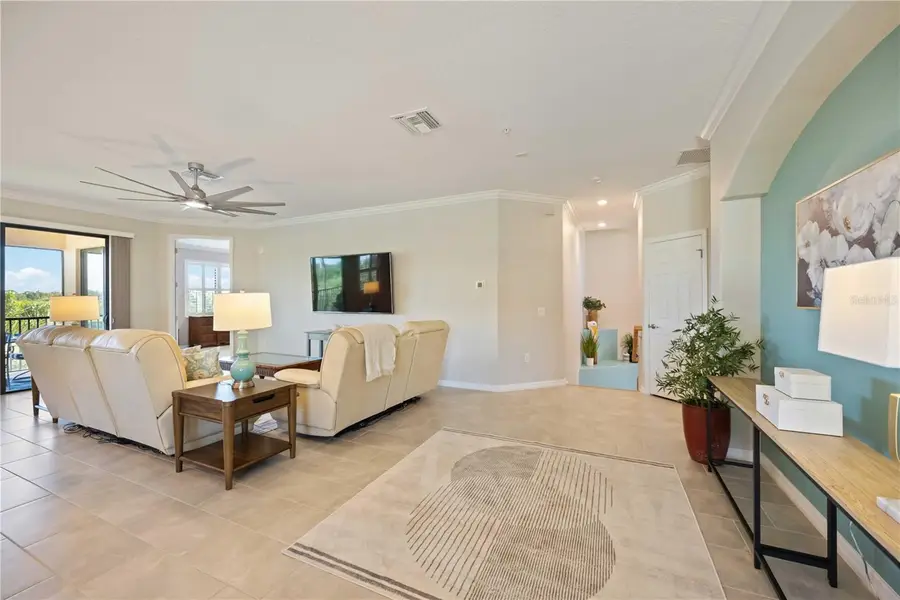 10817 Tarflower Drive #201, Venice, FL 34293 - Image #3