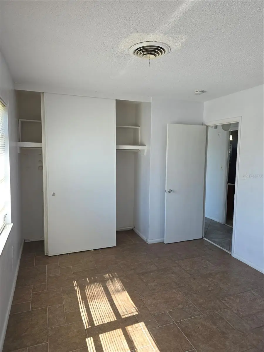 22236 Montrose Avenue, Port Charlotte, FL 33952 - Image #2