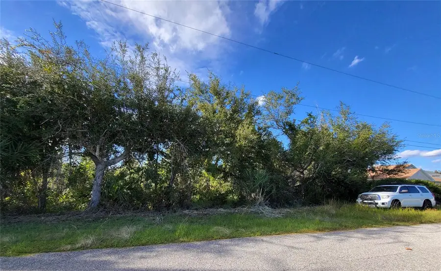 9213 & 9221 Genesee Street, Port Charlotte, FL 33981 - Image #3