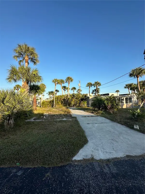 7500 Park Pointe Drive #13, ENGLEWOOD, FL 34224