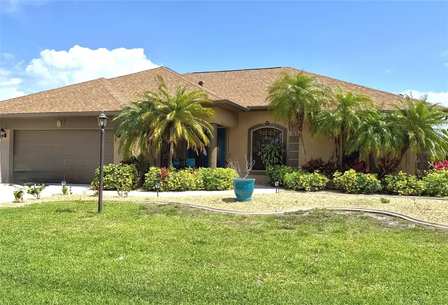 19 Medalist Way, Rotonda West, FL 33947 - #3