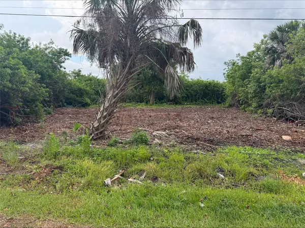861 Burland Street, PUNTA GORDA, FL 33950