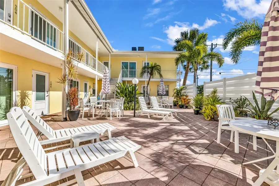700 W Venice Avenue #206, Venice, FL 34285 - #2
