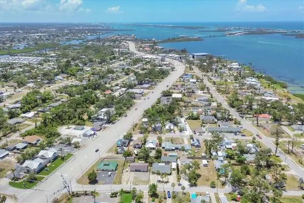 39 1st Avenue, ENGLEWOOD, FL 34223