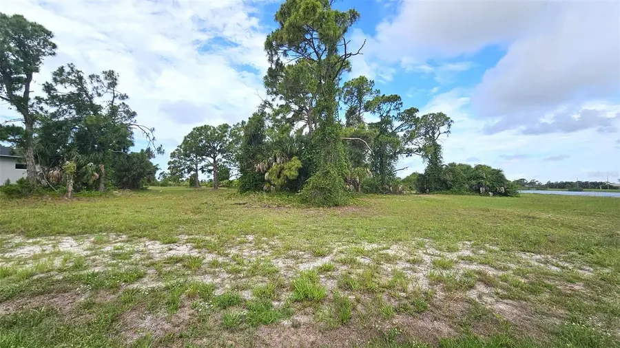 56 Brig Circle E, Placida, FL 33946 - #2