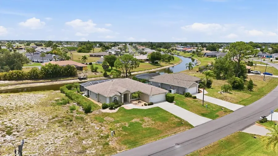 156 Mark Twain Lane, Rotonda West, FL 33947 - #2