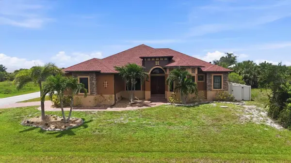 10393 Harlingen St, PORT CHARLOTTE, FL 33981