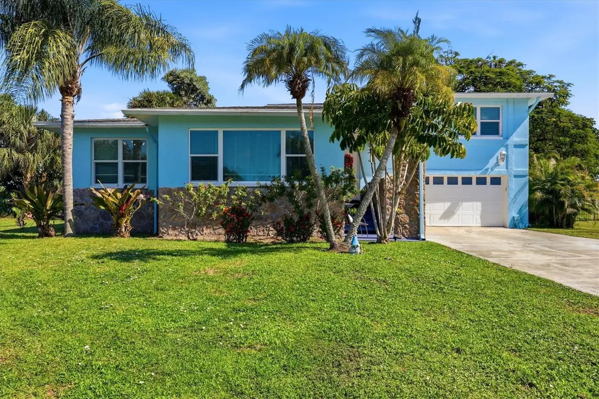 90 Oakland Hills Court, Rotonda West, FL 33947 - #1