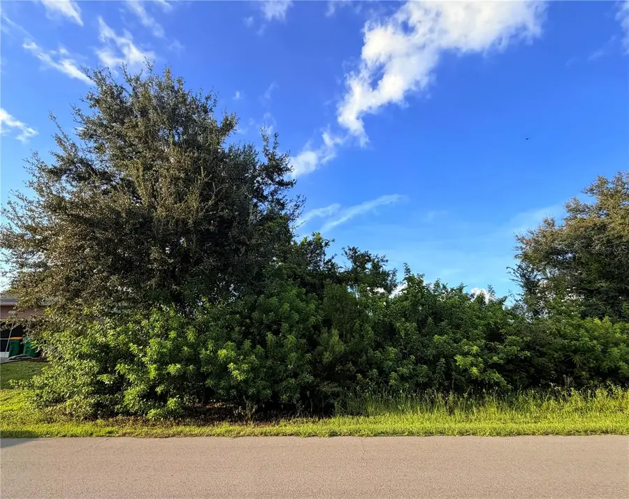 10446 Huntington Avenue, Englewood, FL 34224 - #2