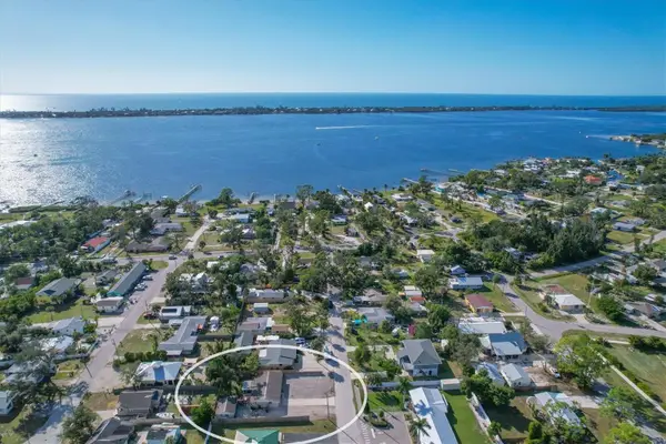 25 1st Avenue, ENGLEWOOD, FL 34223