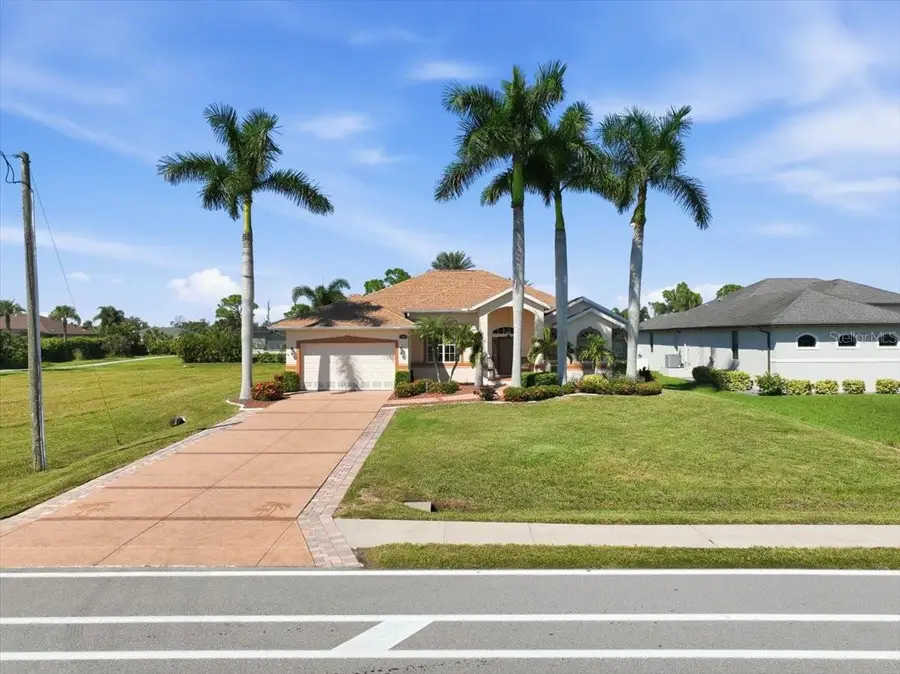 185 Rotonda Boulevard E, Rotonda West, FL 33947 - #3