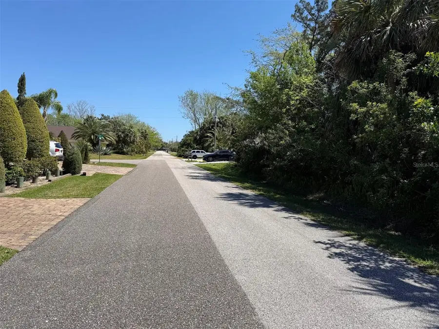 25 Cherokee Court W, Palm Coast, FL 32137 - Image #3