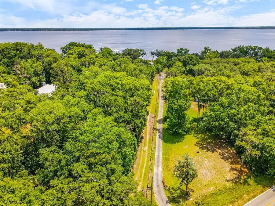 386 Cedar Creek Road, Palatka, FL 32177 - Image #2