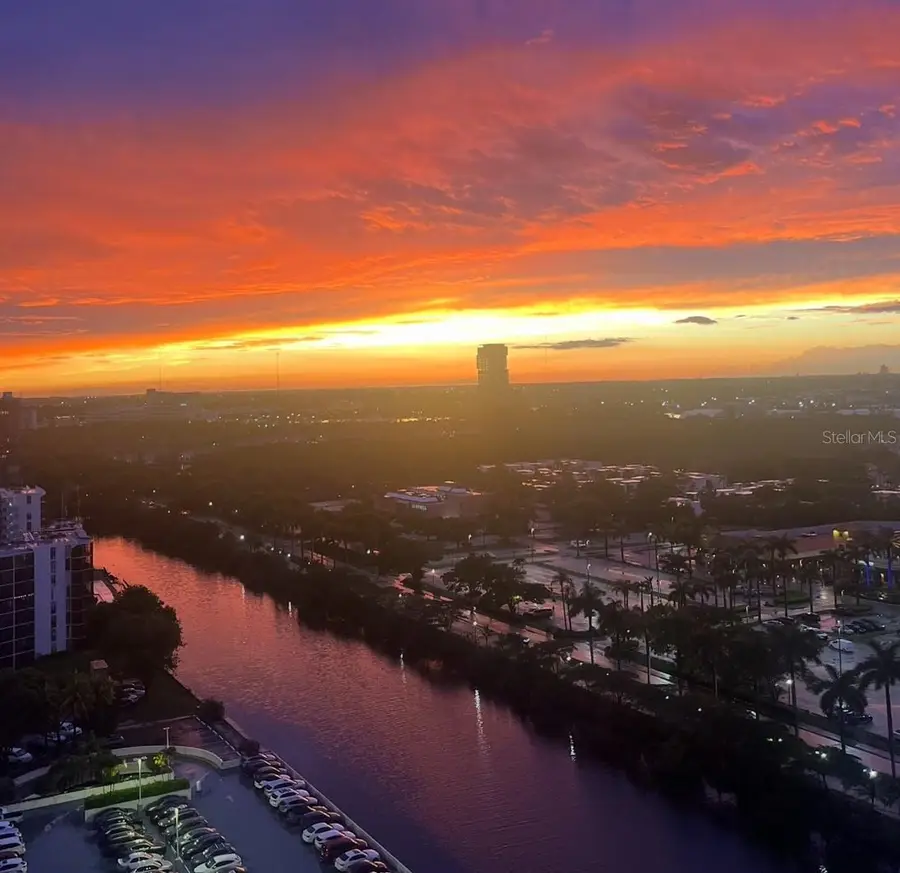 3675 N Country Club Drive #2110, Miami, FL 33180 - Image #3