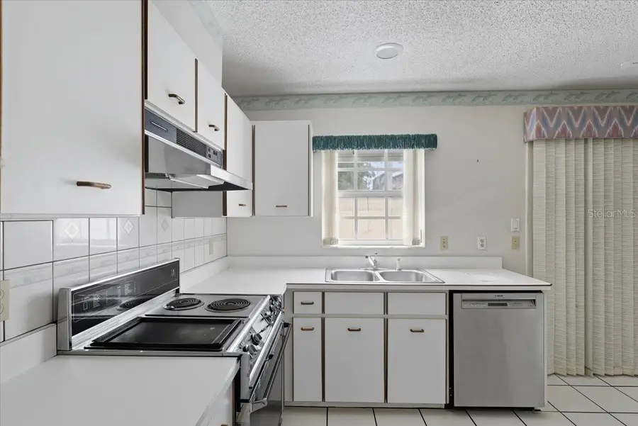 30 Medford Drive, Palm Coast, FL 32137 - Image #2