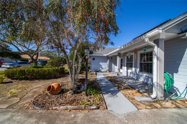 27 Prince Anthony Lane, PALM COAST, FL 32164