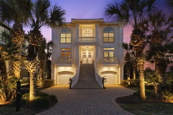 9 Northshore Drive, PALM COAST, FL 32137