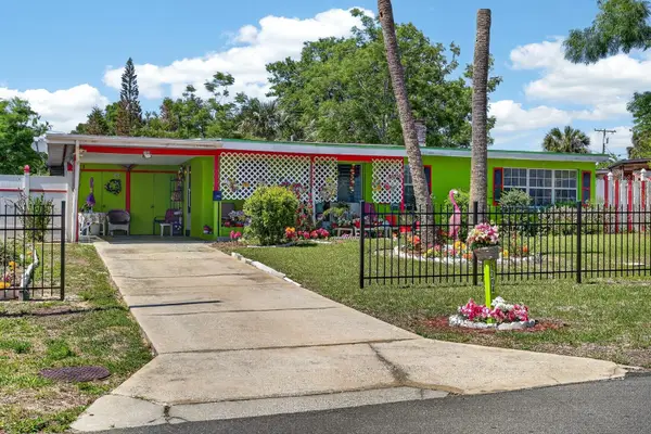 1304 Hillcrest Drive, DAYTONA BEACH, FL 32114