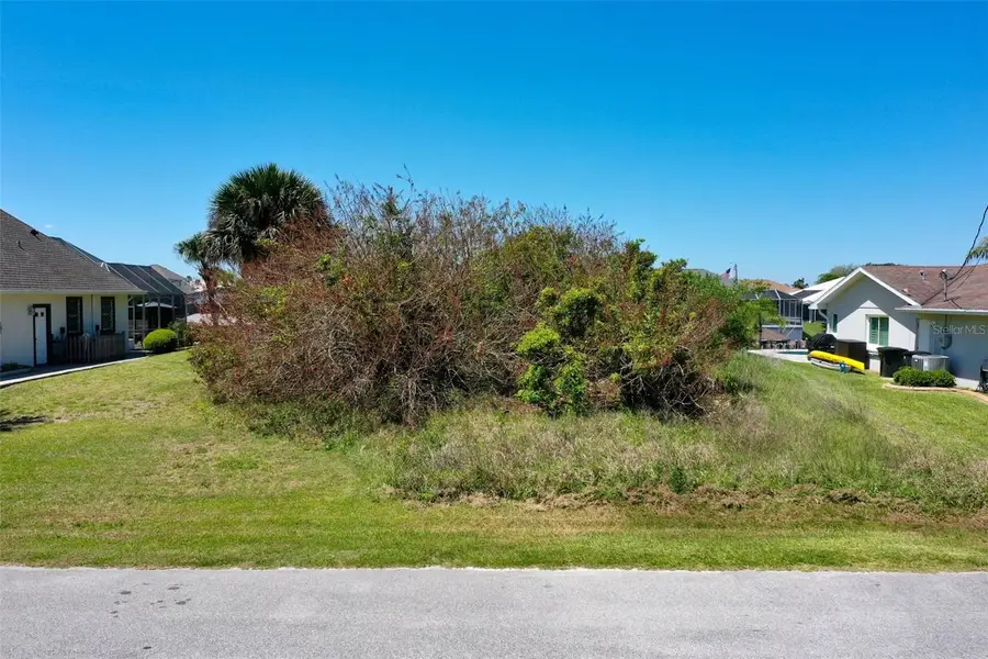 17 Claridge Court N, Palm Coast, FL 32137 - #3