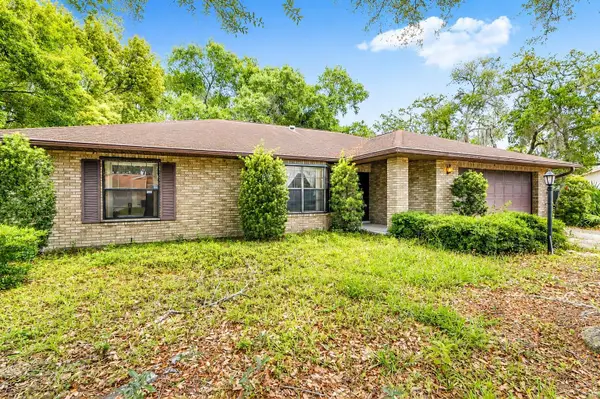 1694 Nantucket Street, DELTONA, FL 32725