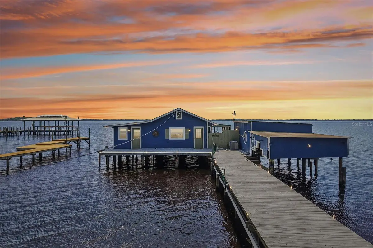 21 S Lake Street, Crescent City, FL 32112 - #1