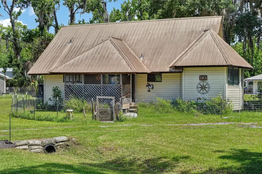 110 W Palm Avenue, Crescent City, FL 32112 - #3
