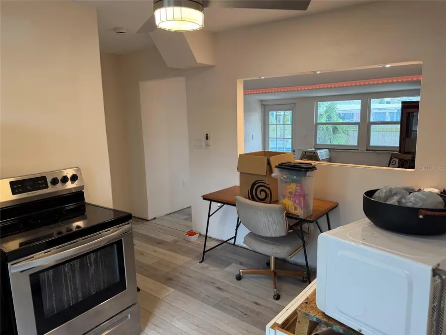 618 15th Street N, Saint Petersburg, FL 33705 - #3