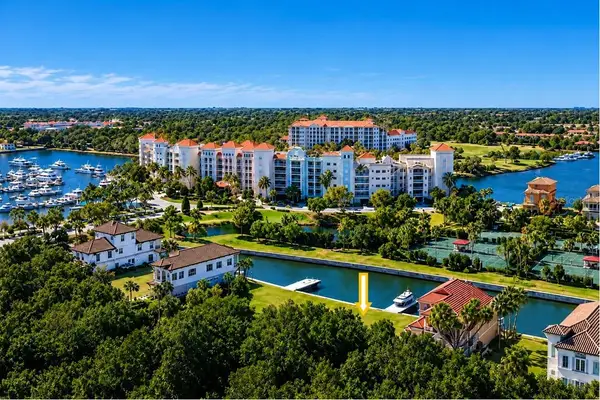 214 Harbor Village Point N, PALM COAST, FL 32137