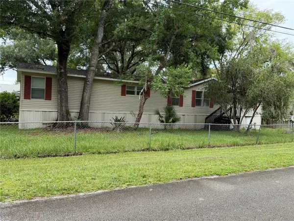 55616 Lee Street, ASTOR, FL 32102