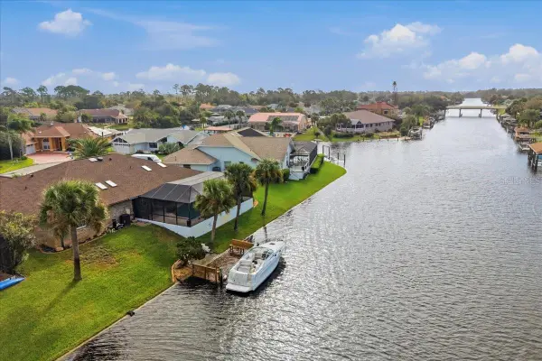 5 Cherrytree Court, PALM COAST, FL 32137