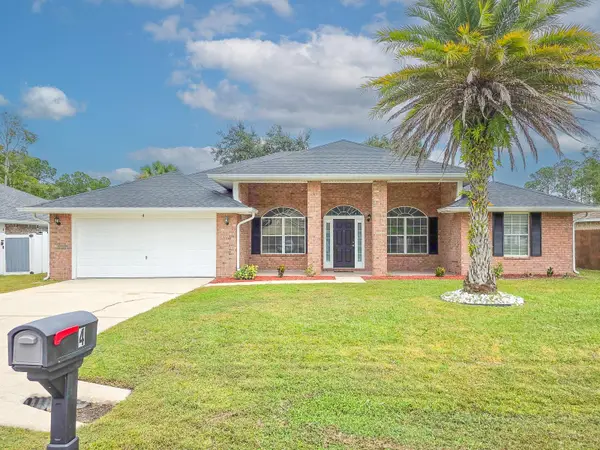 4 Llowick Court, PALM COAST, FL 32164