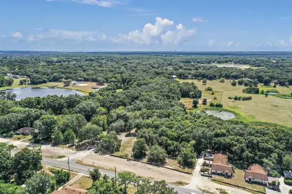 907 W Miller Street, FRUITLAND PARK, FL 34731