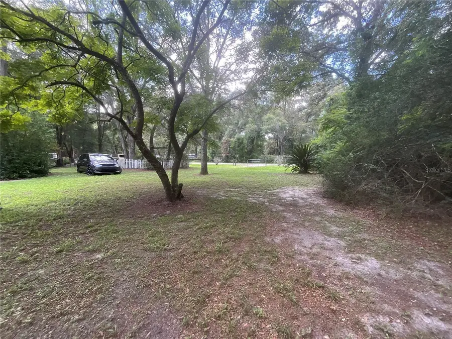 7591 NW 167th Place, Trenton, FL 32693 - Image #2